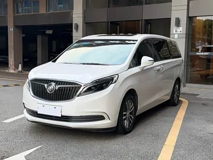 BUICK GL8 — из Китая под ключ