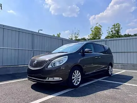 BUICK GL8 — из Китая под ключ