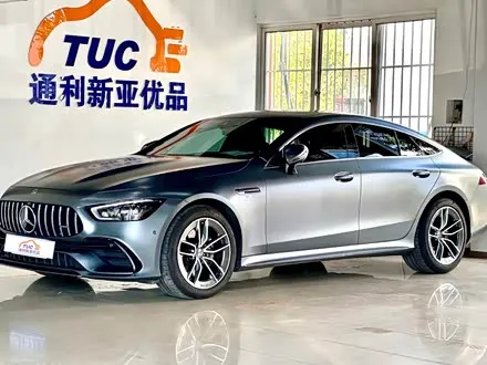MERCEDES-AMG GT 2019