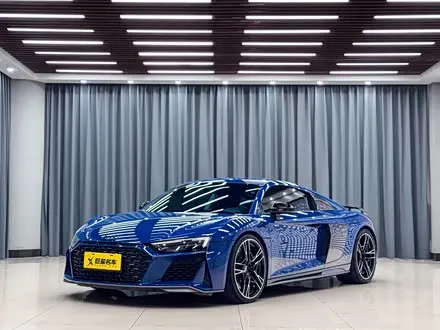 AUDI R8 — из Китая под ключ