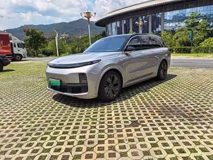 LI AUTO L8 — из Китая под ключ