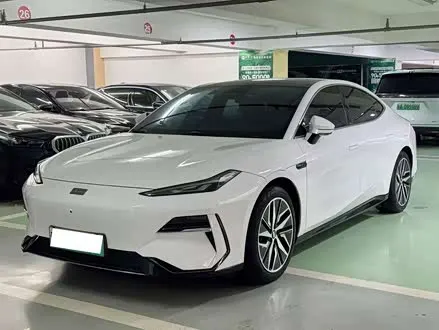 GEELY GALAXY E8 2024