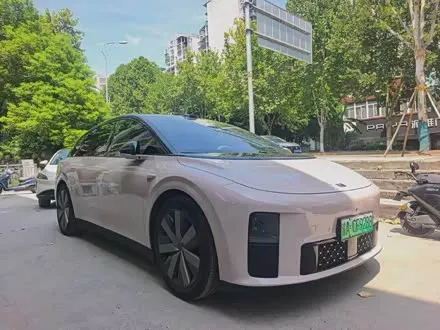 LI AUTO I6 — из Китая под ключ