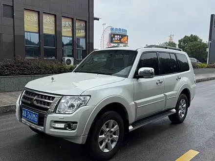 MITSUBISHI PAJERO — из Китая под ключ