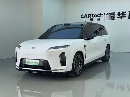 NIO ES8 — из Китая под ключ