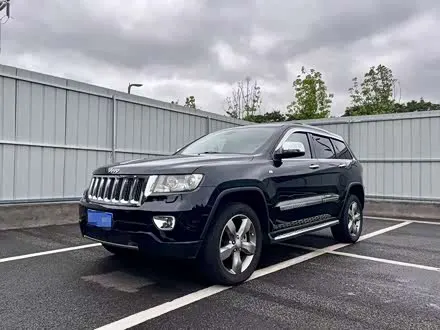 JEEP GRAND CHEROKEE — из Китая под ключ