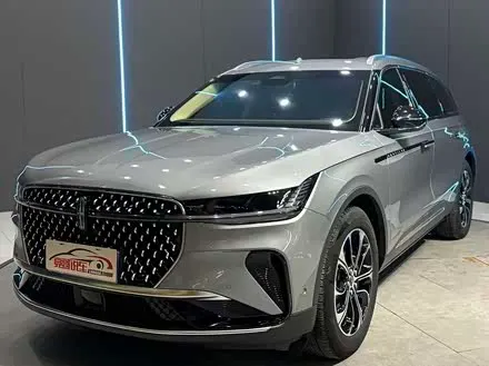 LINCOLN NAUTILUS 2023