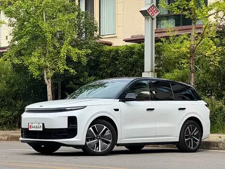 LI AUTO L6 — из Китая под ключ