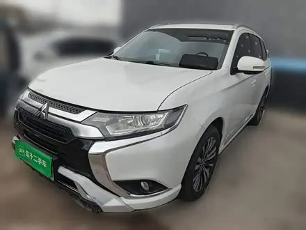 MITSUBISHI OUTLANDER — из Китая под ключ
