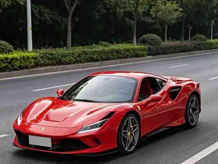 FERRARI F8 2019