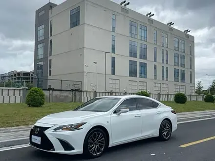 LEXUS ES — из Китая под ключ
