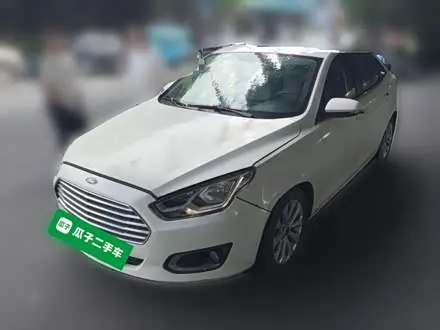 FORD ESCORT 2015