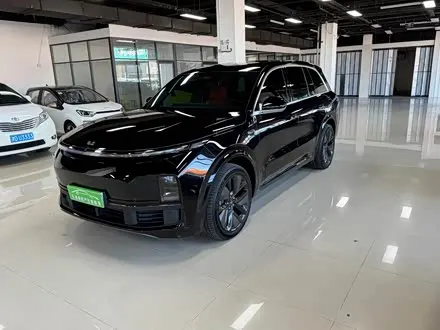 LI AUTO L8 — из Китая под ключ