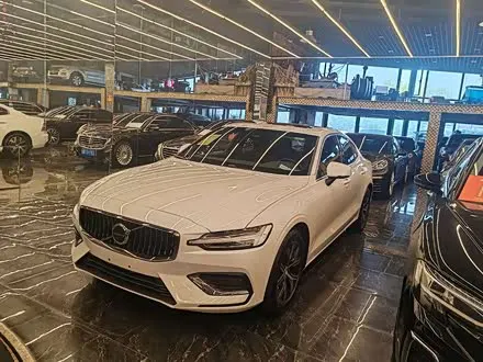 VOLVO S60 — из Китая под ключ