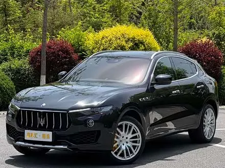MASERATI LEVANTE — из Кореи под ключ