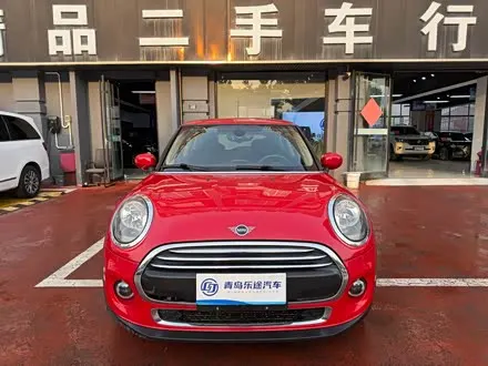 MINI ONE 2018