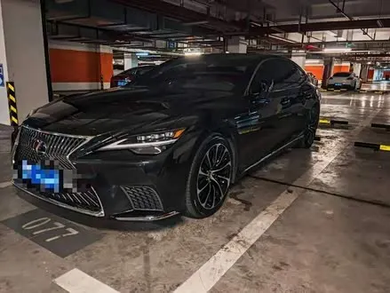 LEXUS LS 2021