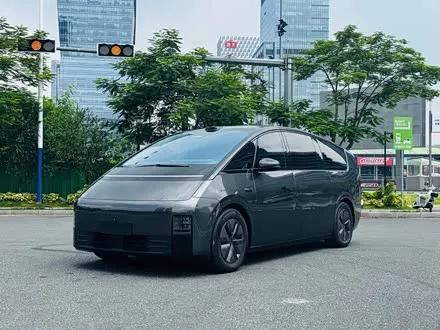 LI AUTO MEGA 2025