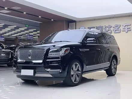 LINCOLN NAVIGATOR 2018