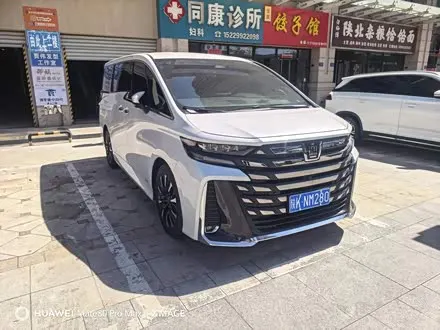 TOYOTA VELLFIRE 2024