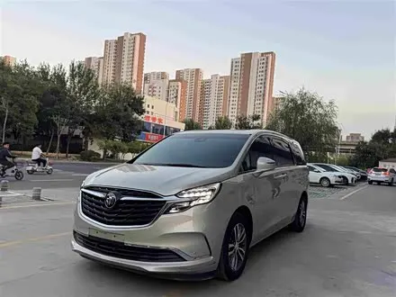 BUICK GL8 — из Китая под ключ