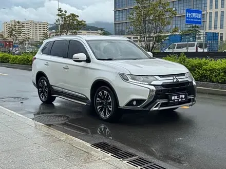 MITSUBISHI OUTLANDER — из Кореи под ключ