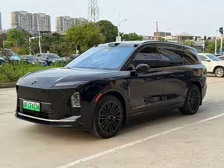 NIO ES8 — из Китая под ключ