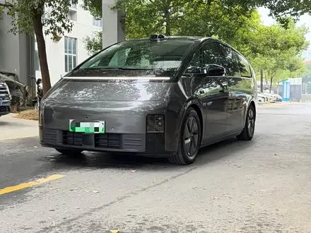 LI AUTO MEGA 2024
