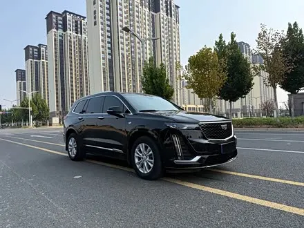 CADILLAC XT6 — из Китая под ключ