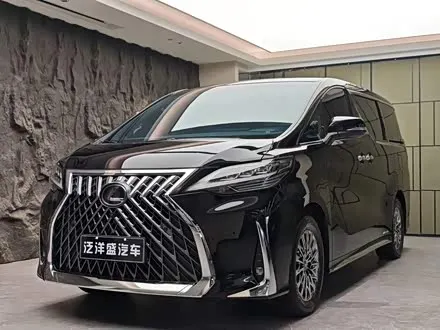 LEXUS LM 2020