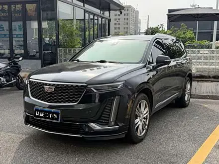 CADILLAC XT6 2021