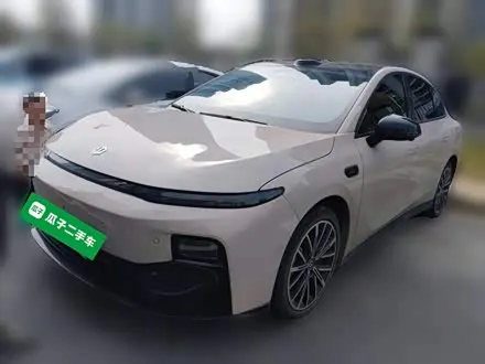 LEAPMOTOR B01 2025