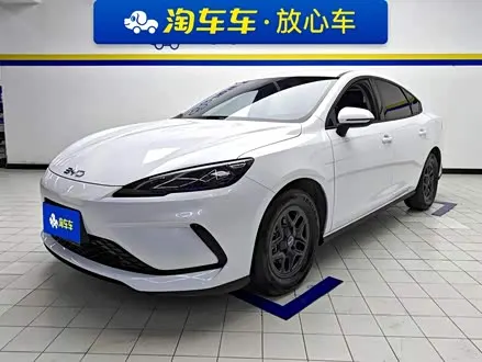 BYD SEAL 05 DM-I 2025