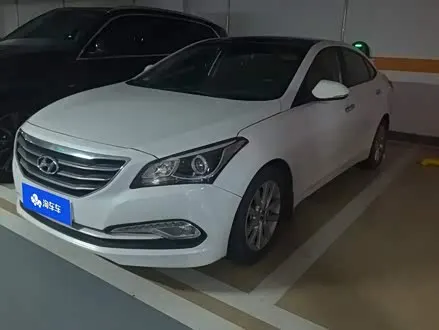 HYUNDAI MISTRA 2014