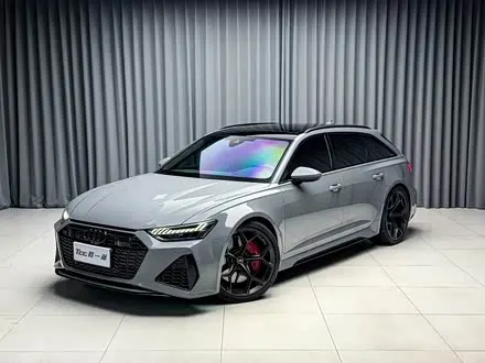 AUDI RS 6 2025