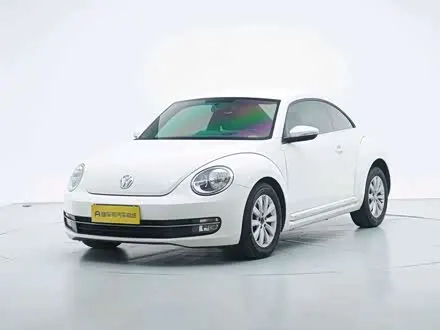VOLKSWAGEN BEETLE 2013