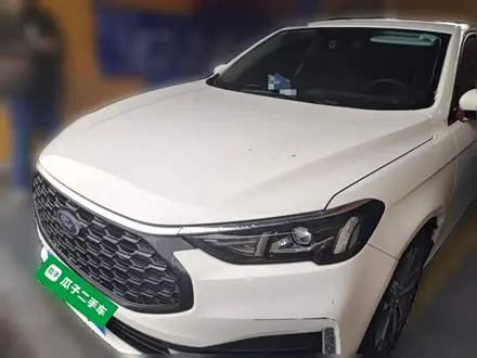 FORD ESCORT 2021