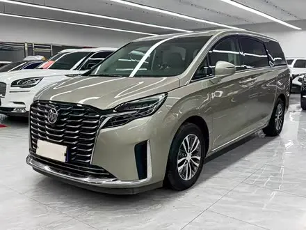 BUICK GL8 — из Китая под ключ