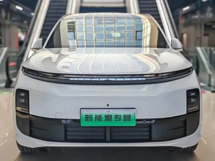 LI AUTO L6 — из Китая под ключ