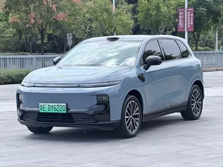 LEAPMOTOR B10 2025