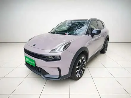 LYNK & CO 06 2023