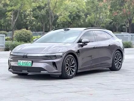 ZEEKR 007GT 2025