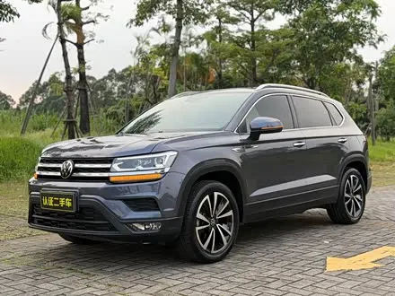 VOLKSWAGEN THARU — из Китая под ключ