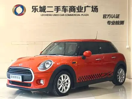MINI ONE 2019