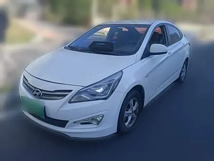 HYUNDAI VERNA 2014