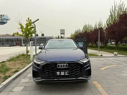 AUDI Q8 2019