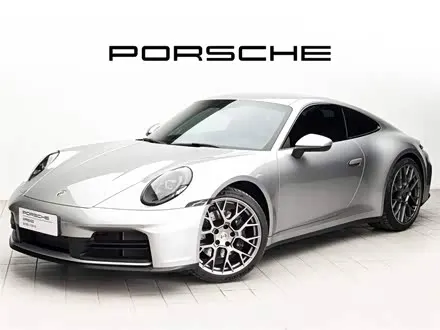 PORSCHE 911 2025