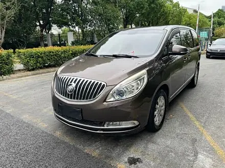 BUICK GL8 — из Китая под ключ