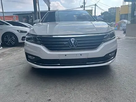 VOLKSWAGEN LAVIDA — из Китая под ключ