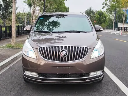 BUICK GL8 — из Китая под ключ